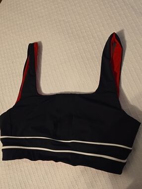 VAARA Penny Square Neck Sports Bra Black Red White Size M